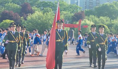 2025年铜仁一中国旗下讲话0526:回首青春,诚信高考